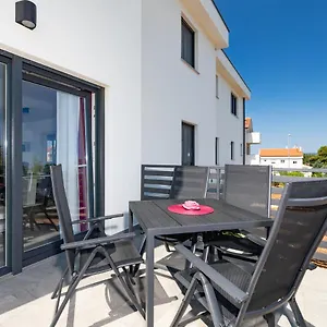 https://apartman-bura-punat.primorje-gorskikotar.com